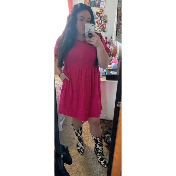 Meet your Posher, Hannah - Picture 1 of 2